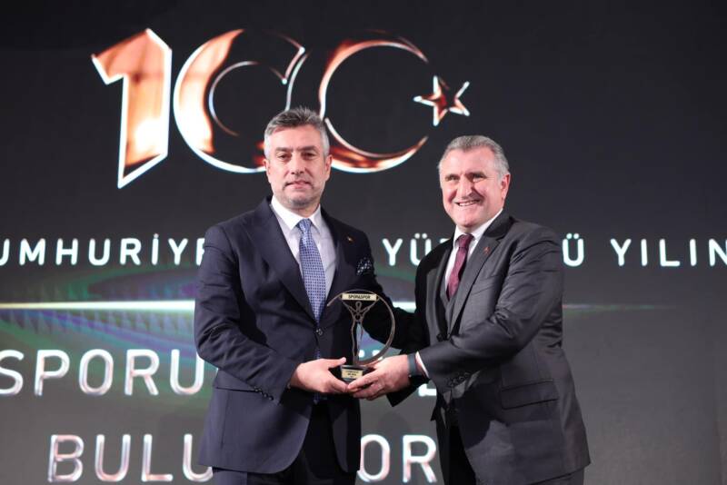 “Spora en fazla yatırım yapan yerel yönetim” ödülüne Şile Belediyesi layık görüldü…